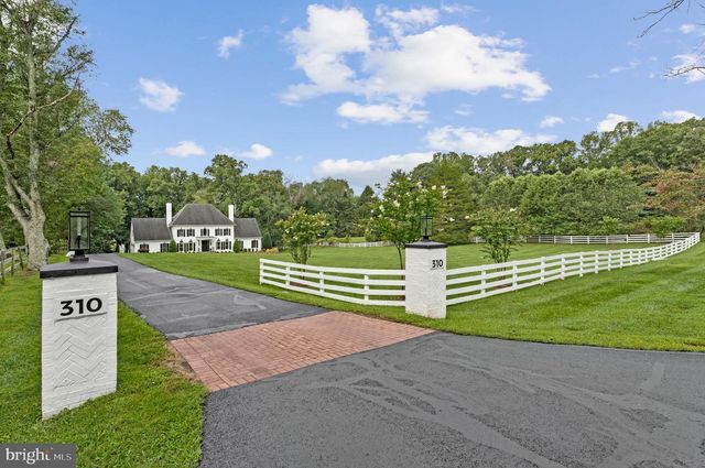 310 SPRINGVALE RD, Great Falls, VA 22066