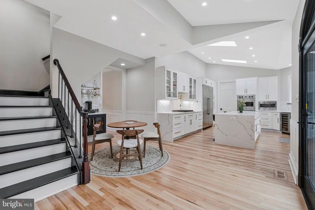 310 SPRINGVALE RD, Great Falls, VA 22066