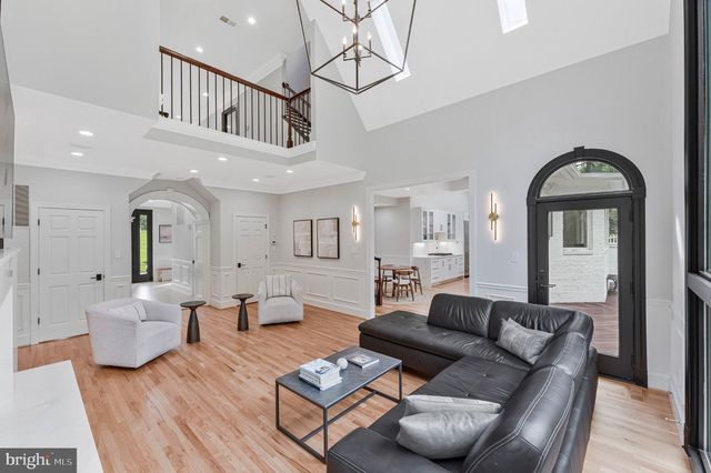 310 SPRINGVALE RD, Great Falls, VA 22066