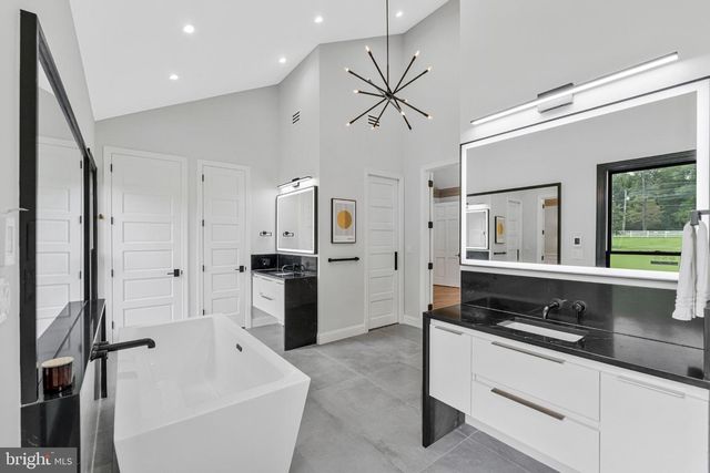 310 SPRINGVALE RD, Great Falls, VA 22066