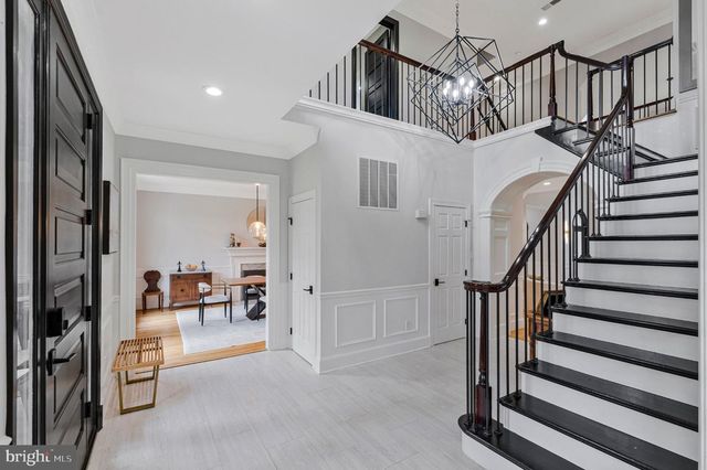 310 SPRINGVALE RD, Great Falls, VA 22066