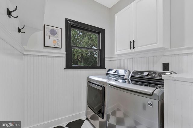 310 SPRINGVALE RD, Great Falls, VA 22066