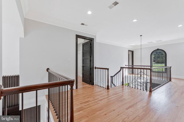 310 SPRINGVALE RD, Great Falls, VA 22066