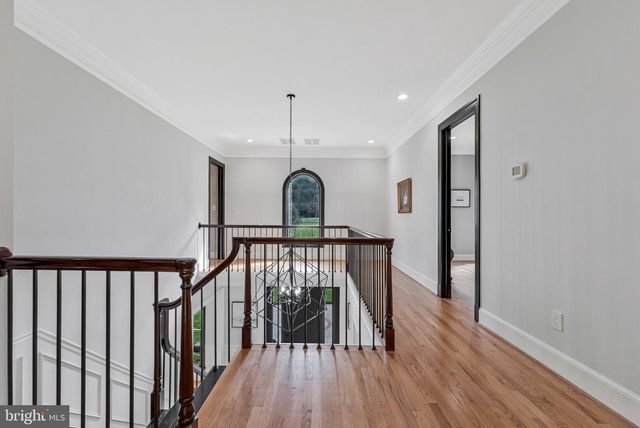 310 SPRINGVALE RD, Great Falls, VA 22066