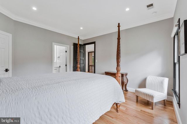 310 SPRINGVALE RD, Great Falls, VA 22066