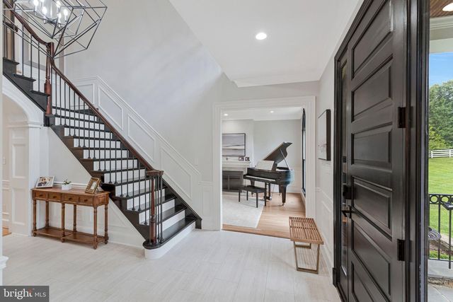 310 SPRINGVALE RD, Great Falls, VA 22066