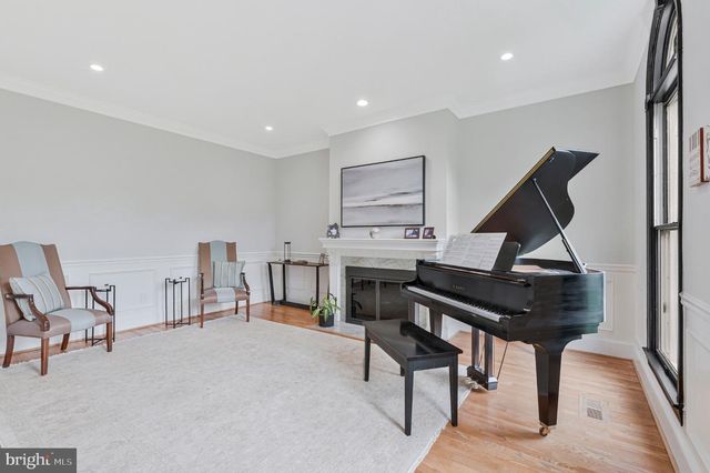 310 SPRINGVALE RD, Great Falls, VA 22066