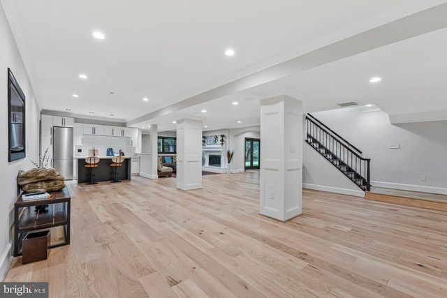 310 SPRINGVALE RD, Great Falls, VA 22066