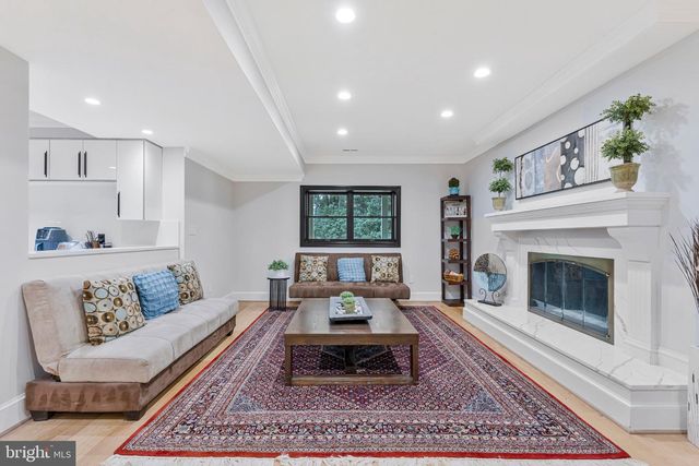 310 SPRINGVALE RD, Great Falls, VA 22066