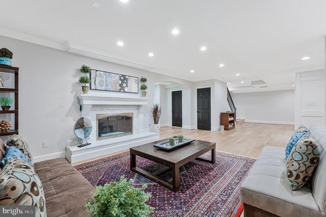 310 SPRINGVALE RD, Great Falls, VA 22066