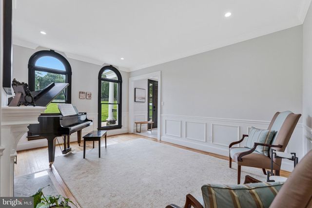 310 SPRINGVALE RD, Great Falls, VA 22066