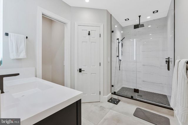 310 SPRINGVALE RD, Great Falls, VA 22066