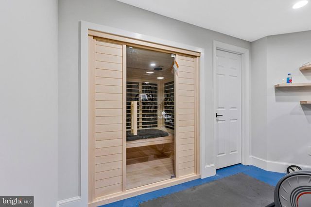 310 SPRINGVALE RD, Great Falls, VA 22066