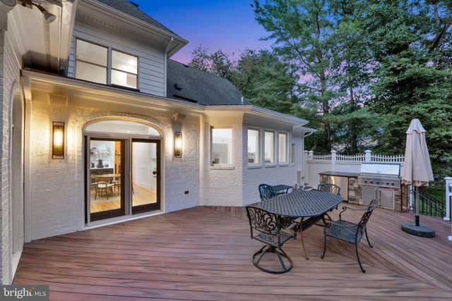 310 SPRINGVALE RD, Great Falls, VA 22066