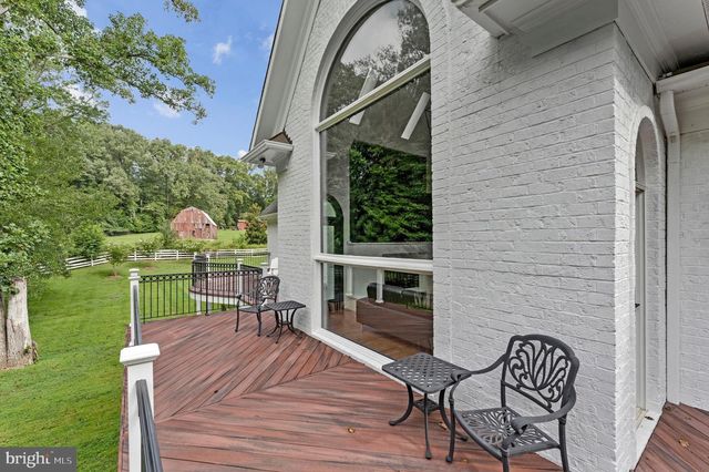 310 SPRINGVALE RD, Great Falls, VA 22066
