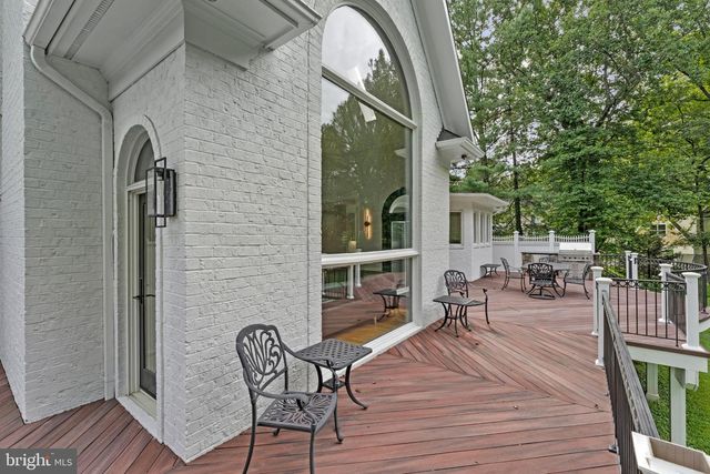 310 SPRINGVALE RD, Great Falls, VA 22066