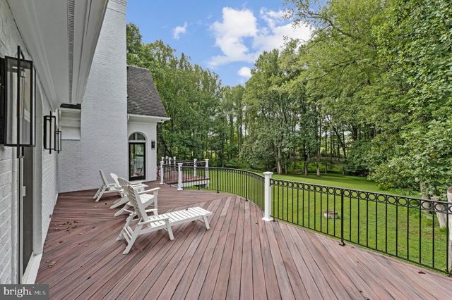 310 SPRINGVALE RD, Great Falls, VA 22066