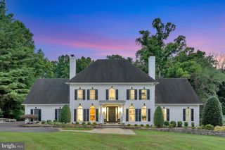 310 SPRINGVALE RD, Great Falls, VA 22066