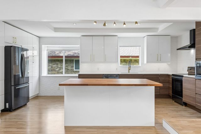 3116 Kingsbridge Drive, Plano, TX 75075