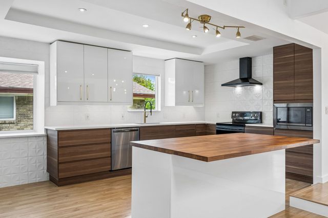 3116 Kingsbridge Drive, Plano, TX 75075