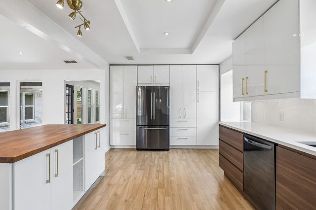 3116 Kingsbridge Drive, Plano, TX 75075