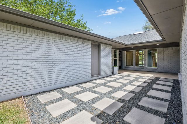 3116 Kingsbridge Drive, Plano, TX 75075