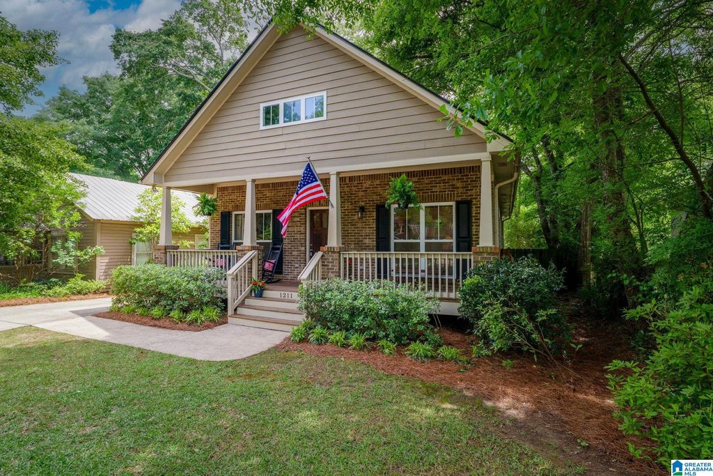 1211 DUNSTON AVENUE, Birmingham, AL 35213