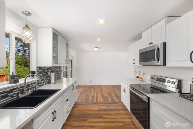 2102 SW 322nd Street, Federal Way, WA 98023