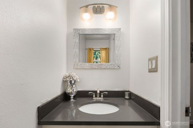 2102 SW 322nd Street, Federal Way, WA 98023