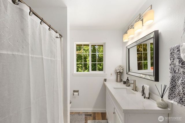 2102 SW 322nd Street, Federal Way, WA 98023