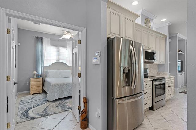1124 HIDDEN BLUFF, Clermont, FL 34711
