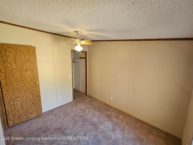 6815 Aurelius Road, Lansing, MI 48911