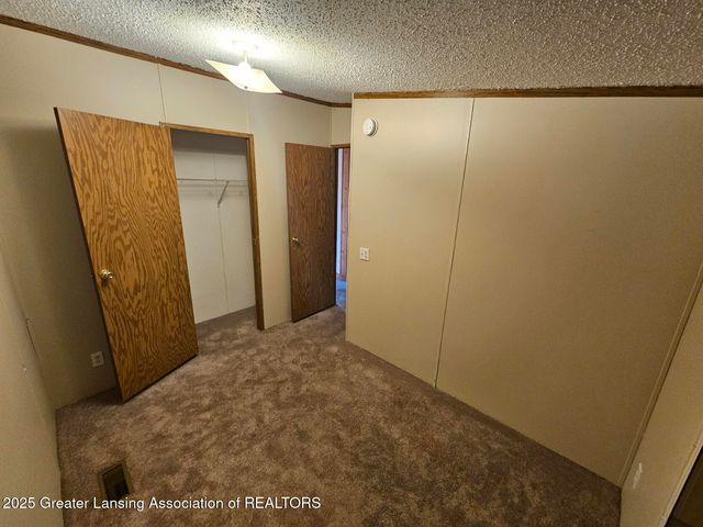 6815 Aurelius Road, Lansing, MI 48911