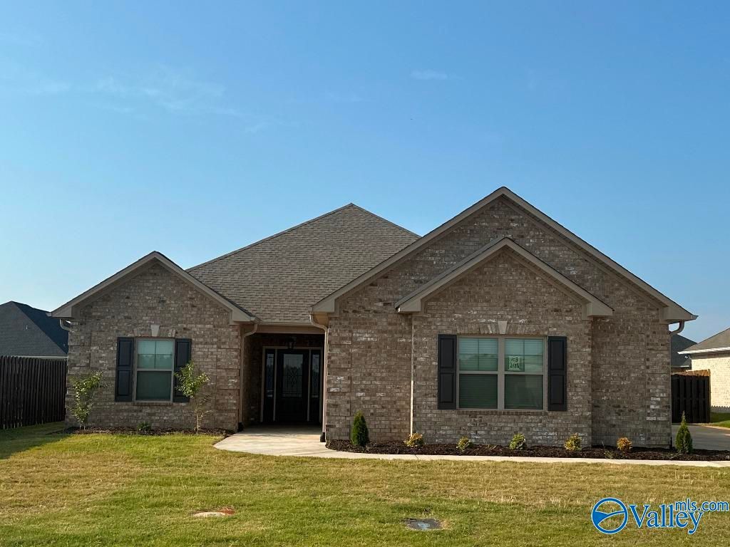 26351 Woodfield Drive, Athens, AL 35613