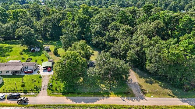 106 County Road 3755, Cleveland, TX 77328