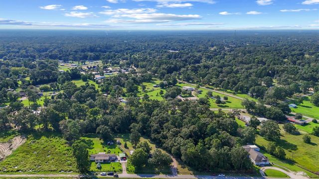 106 County Road 3755, Cleveland, TX 77328