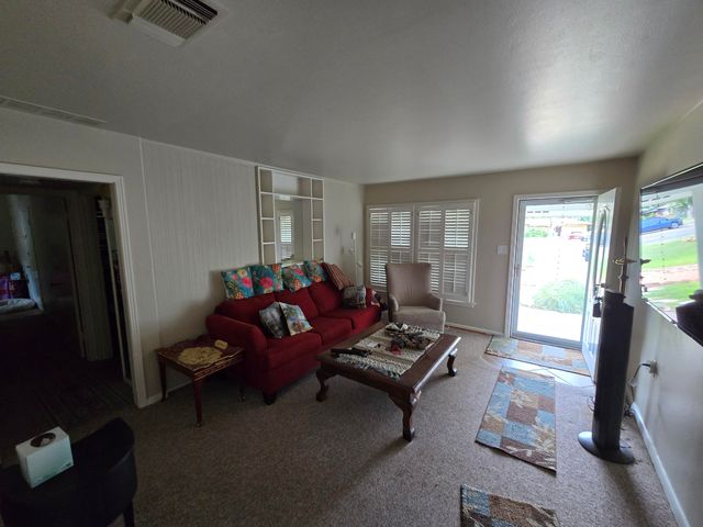 2516 W Beauregard Avenue, San Angelo, TX 76901
