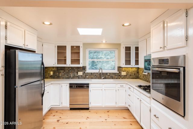 25 BUENA VISTA Lane, Sedona, AZ 86336