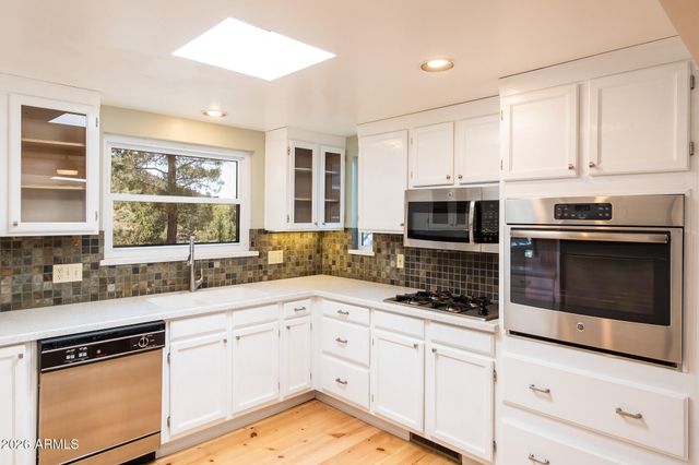 25 BUENA VISTA Lane, Sedona, AZ 86336