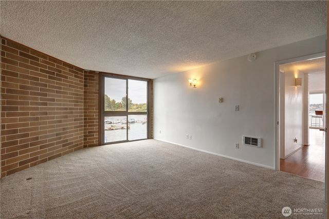 9500 Rainier Avenue S #311, Seattle, WA 98118