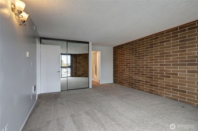 9500 Rainier Avenue S #311, Seattle, WA 98118