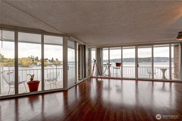 9500 Rainier Avenue S #311, Seattle, WA 98118