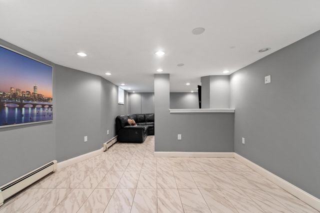 102 Narragansett Rd, Quincy, MA 02169
