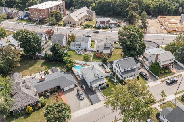 102 Narragansett Rd, Quincy, MA 02169