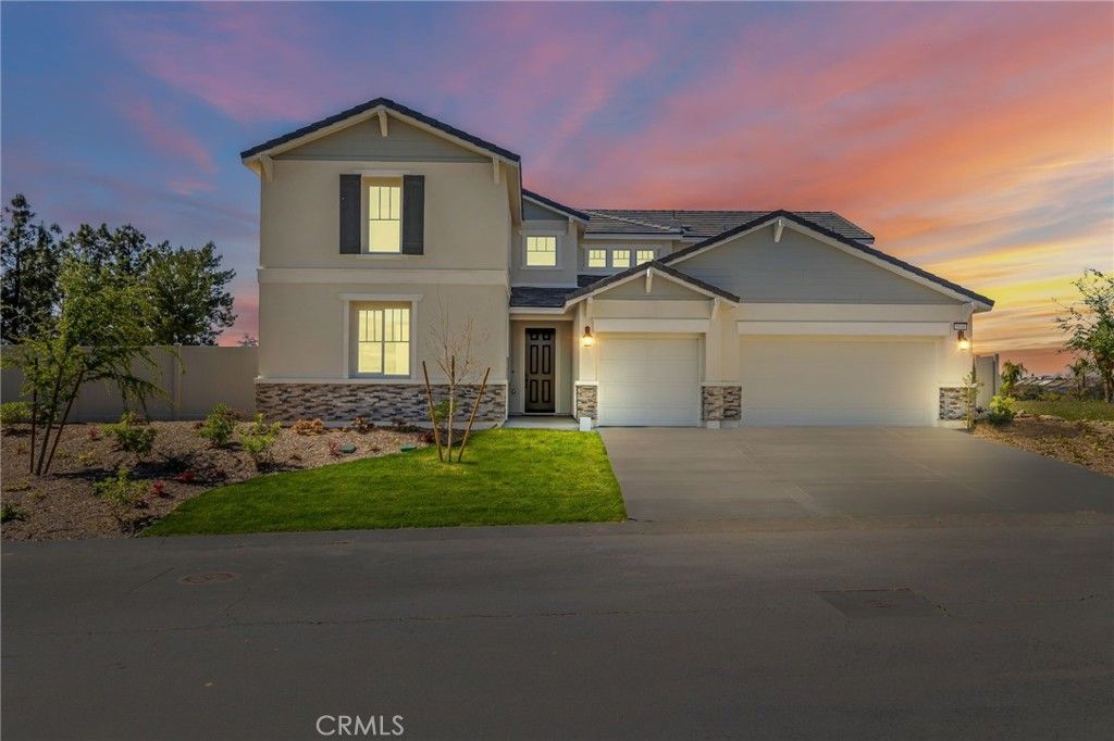 Image 1 of property listing at 5808 Levanto Street, Bakersfield, CA 93306