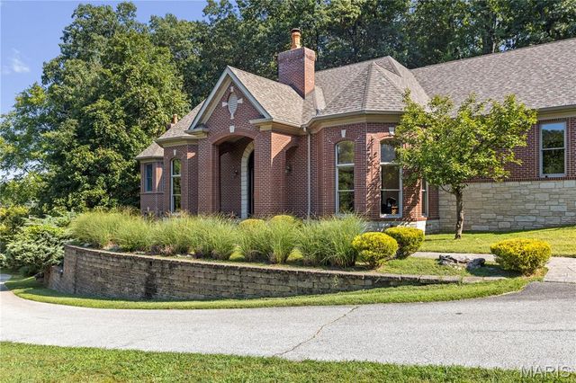 416 Kiefer Creek Road, Unincorporated, MO 63021