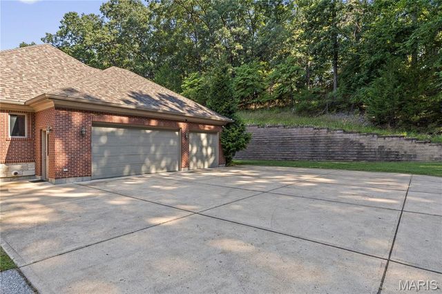 416 Kiefer Creek Road, Unincorporated, MO 63021