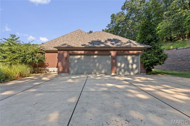 416 Kiefer Creek Road, Unincorporated, MO 63021