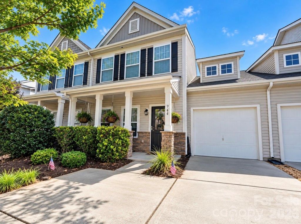 944 Summerlake Drive, Fort Mill, SC 29715