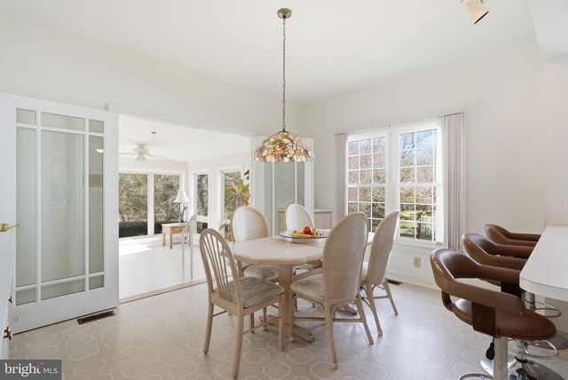 38 LENAPE DR, New Hope, PA 18938